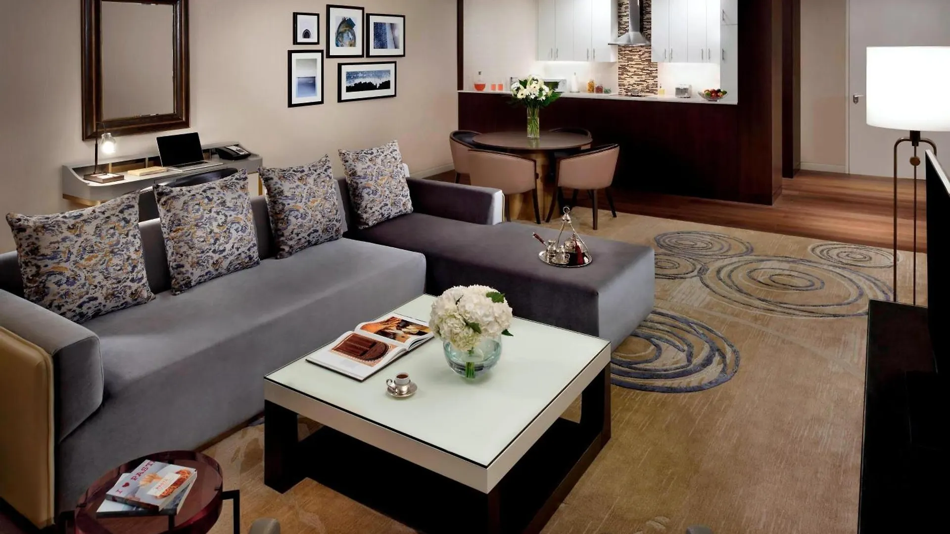 Hotel Marriott Executive Apartments Downtown, Abu Dhabi