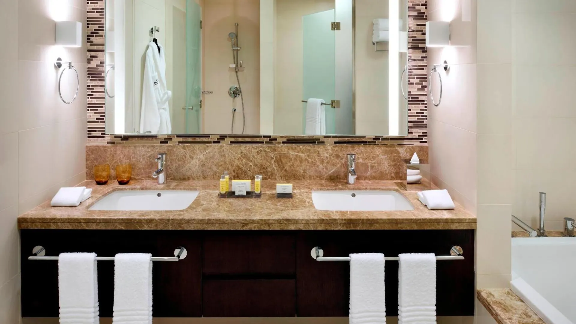 Marriott Executive Apartments Downtown, Abu Dhabi 4*,  United Arab Emirates